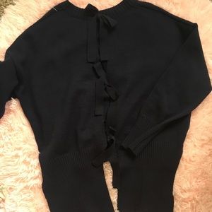 Bow tie back sweater
